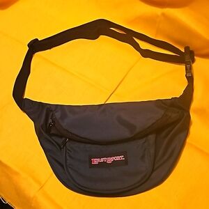 East‎ Sport vintage fanny pack